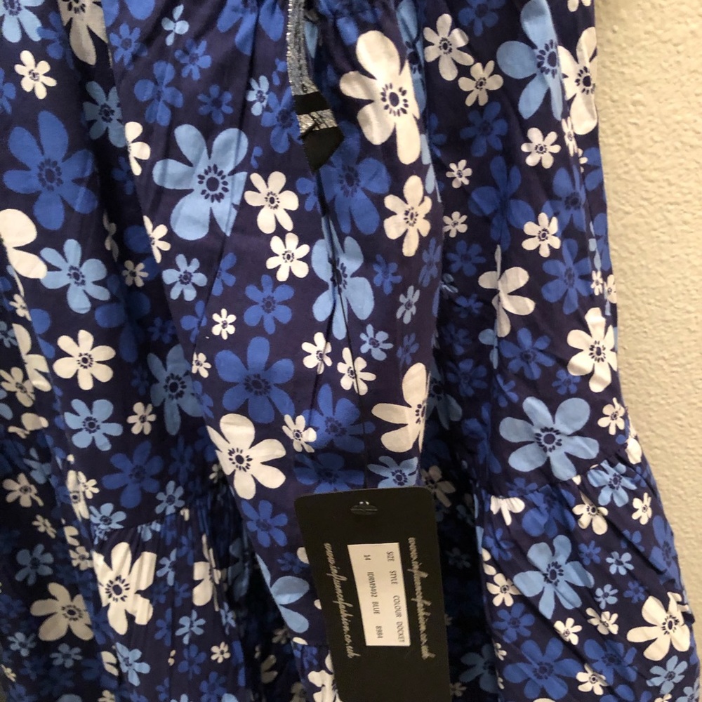 ASOS Influence puff sleeve midi dress in blue floral - Picture 3 of 5
